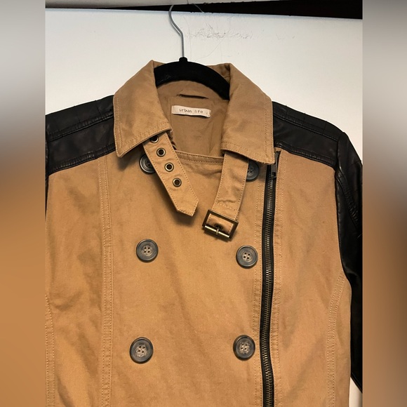 Urban Life Beige and Black Jacket Zipper & Button device - Picture 5 of 11